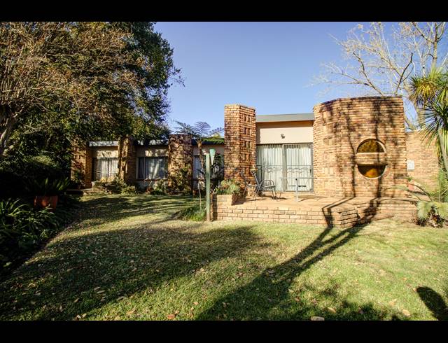 4 BEDROOM HOUSE SOLD IN LYTTELTON MANOR